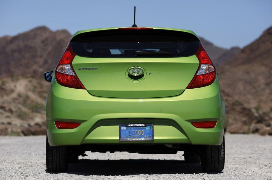  Hyundai Accent Green 2012 года  (фото 5 из 27)